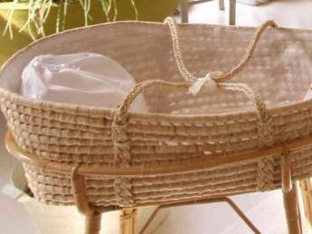 Fecondità, minimo storico nel 2024: 1,18 figli per donna