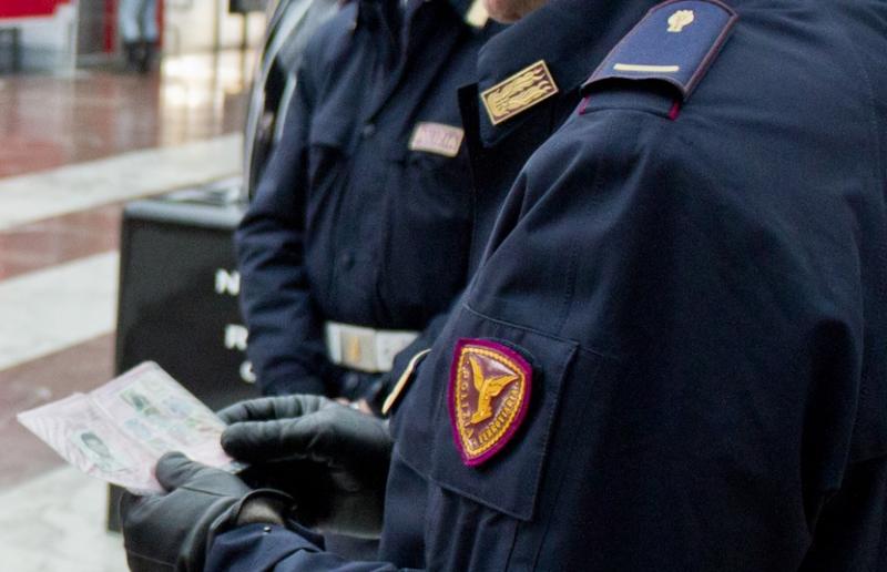 Oltre 2800 persone controllate dalla Polizia nelle stazioni ferroviarie e a bordo dei treni in Sicilia