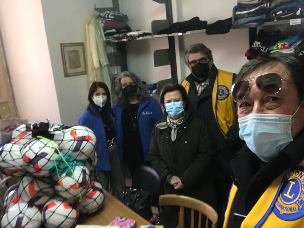 Caltanissetta, la “Befana” del Lions Club arriva a Sant’Agata