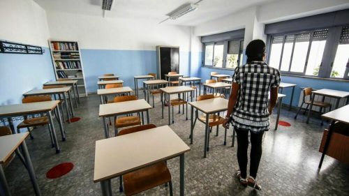 Covid, ancora tre giorni di vacanza per le scuole in Sicilia