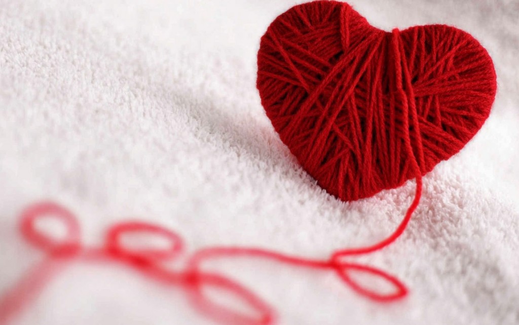 Usa, perde la memoria dopo un incidente e scorda il secondo marito: lui le rimane accanto e lei si innamora di nuovo