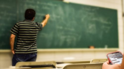 Italia, insegnava con laurea falsa: sequestro beni per 350mila euro