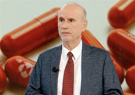 Covid, infettivologo Petrosillo: “Omicron spietato con chi è senza vaccino”