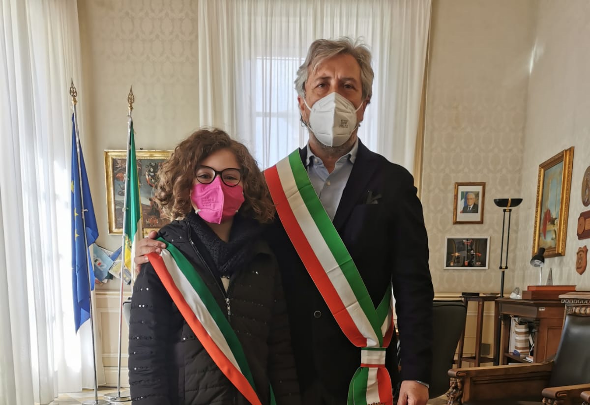 Caltanissetta, baby Sindaca Giulia Guarino illustra il programma del suo mandato