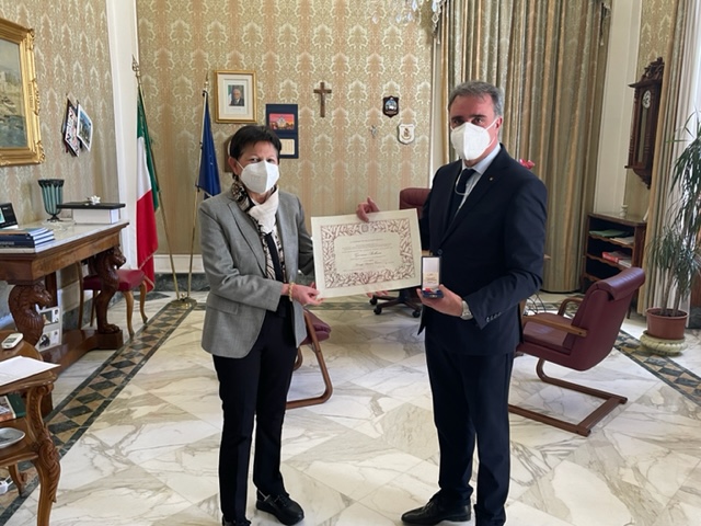 Caltanissetta: Giovanni Bellanca vittima delle Foibe. Prefetta consegna onorificenza al pronipote, il Sindaco Giuseppe Catania