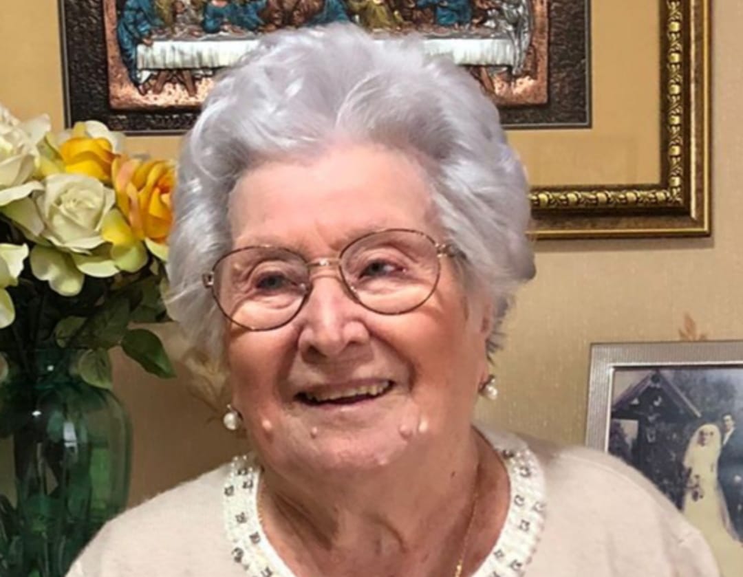 A Caltanissetta si festeggiano i 100 anni di Vincenza Caruso: “una vita avvolta dall’amore per la famiglia”