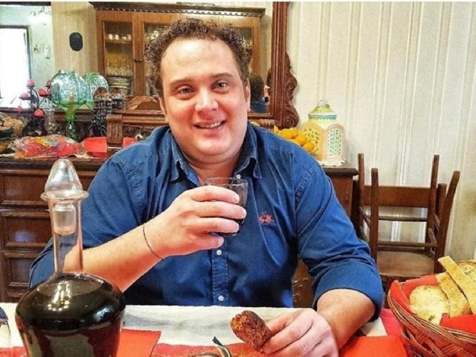 Sicilia, incidente stradale vicino Messina: muore lo chef Alessio Terranova, 37 anni