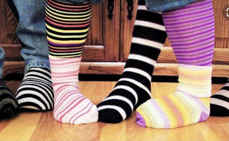 Giornata dei Calzini Spaiati: promuovere l’unicità per rispettare la divesità