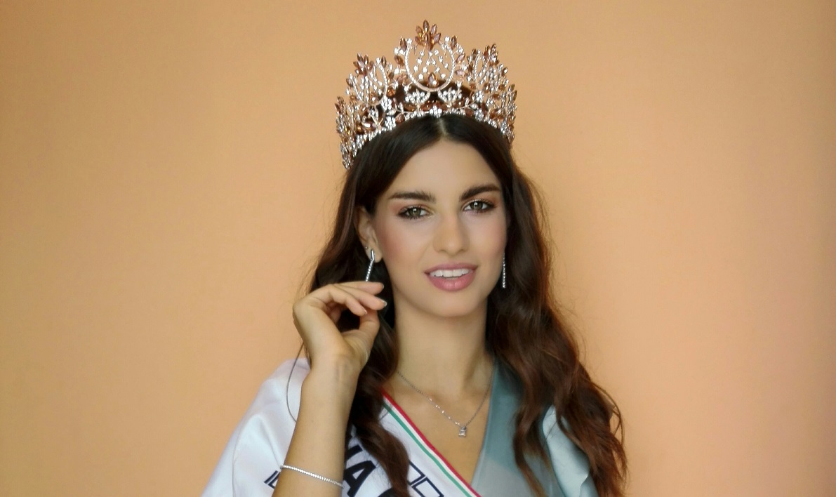 Una ragazza per il cinema: ripartono le selezioni per indossare la corona di Krizia Moretti