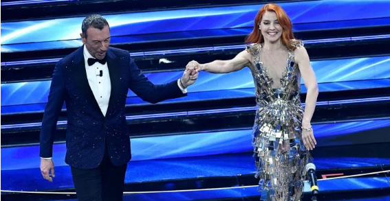 Sanremo, i voti ai look della finale: Noemi brilla (10), Ferilli sottotono (5,5)
