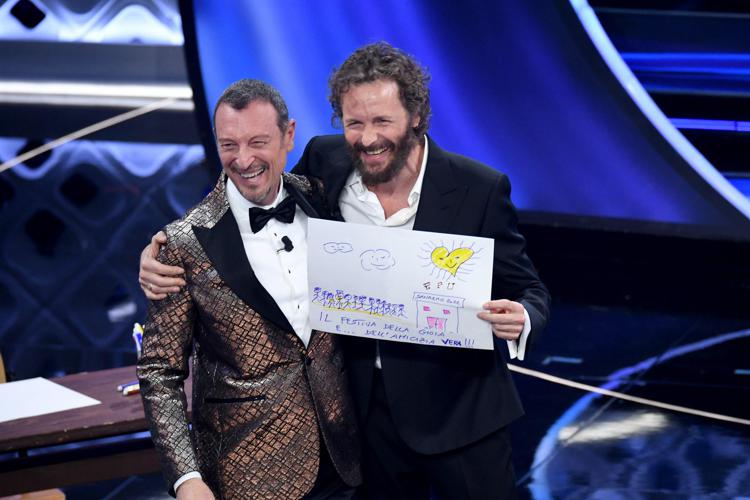 Sanremo, ascolti: nuovi record per Amadeus, si supera ancora