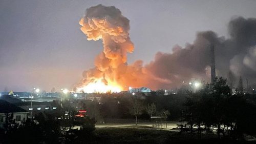 Ucraina: bombardato aeroporto di Dnipro, “distruzione massiccia”