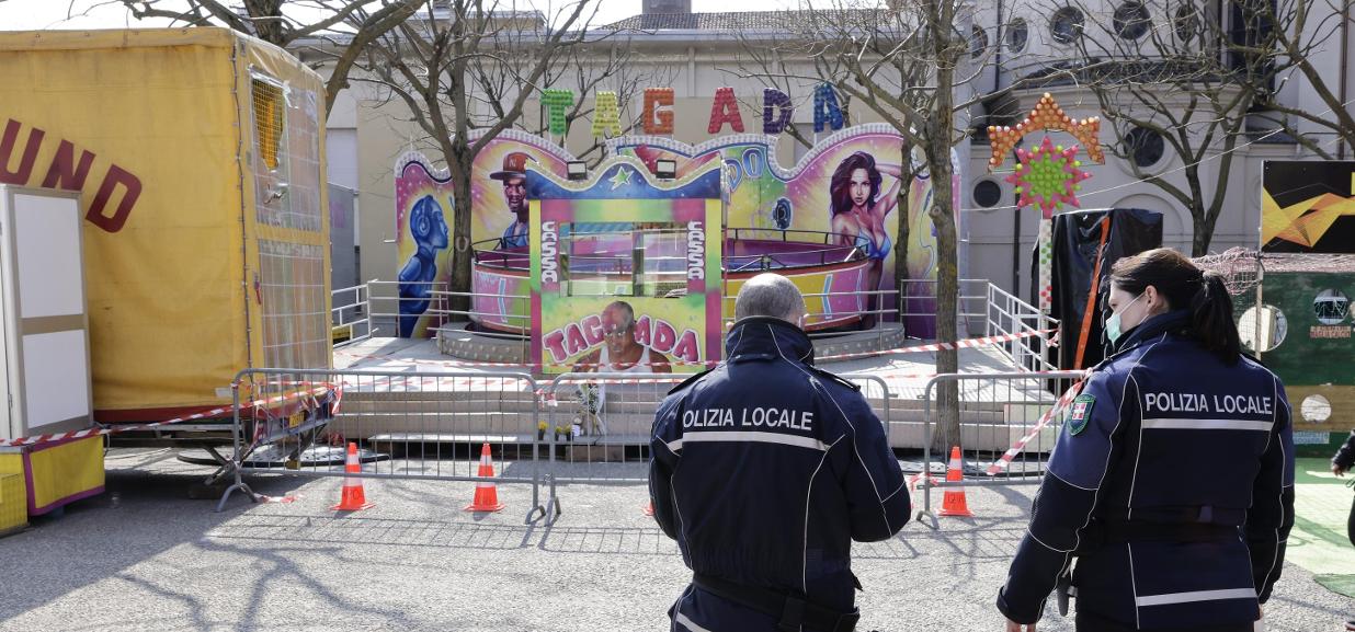 Italia, cade da giostra nel Novarese: morta quindicenne