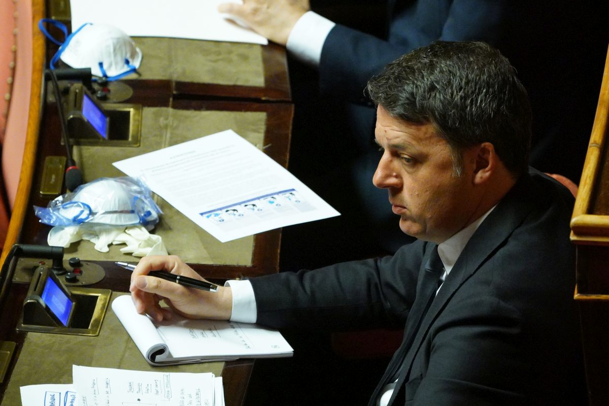 Ucraina, Renzi: “Angela Merkel o Romano Prodi per la mediazione”