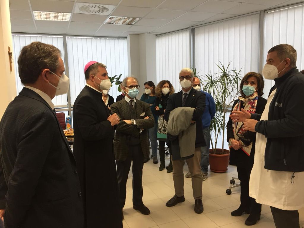 L’Arcivescovo di Palermo Lorefice in visita al Policlinico “Giaccone”