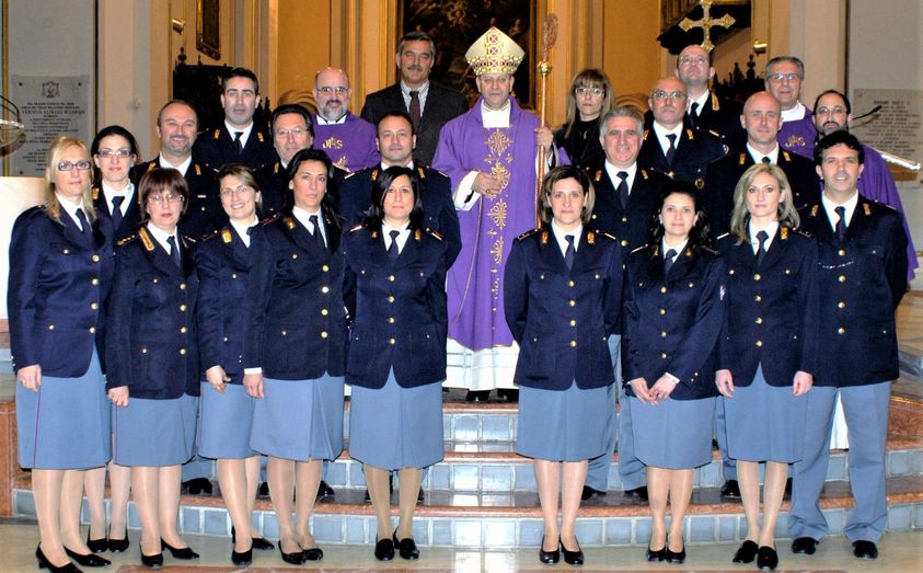 Caltanissetta, coro polizia di stato: otto anni di successi, dal 2002 al 2010