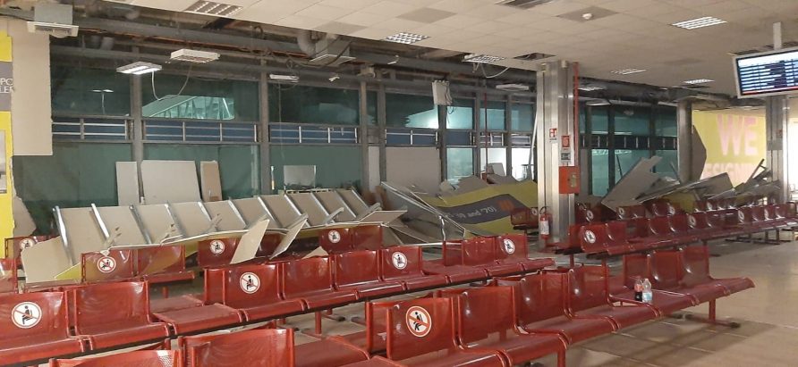 Maltempo: forti raffiche vento, danni in aeroporto Palermo. Il video