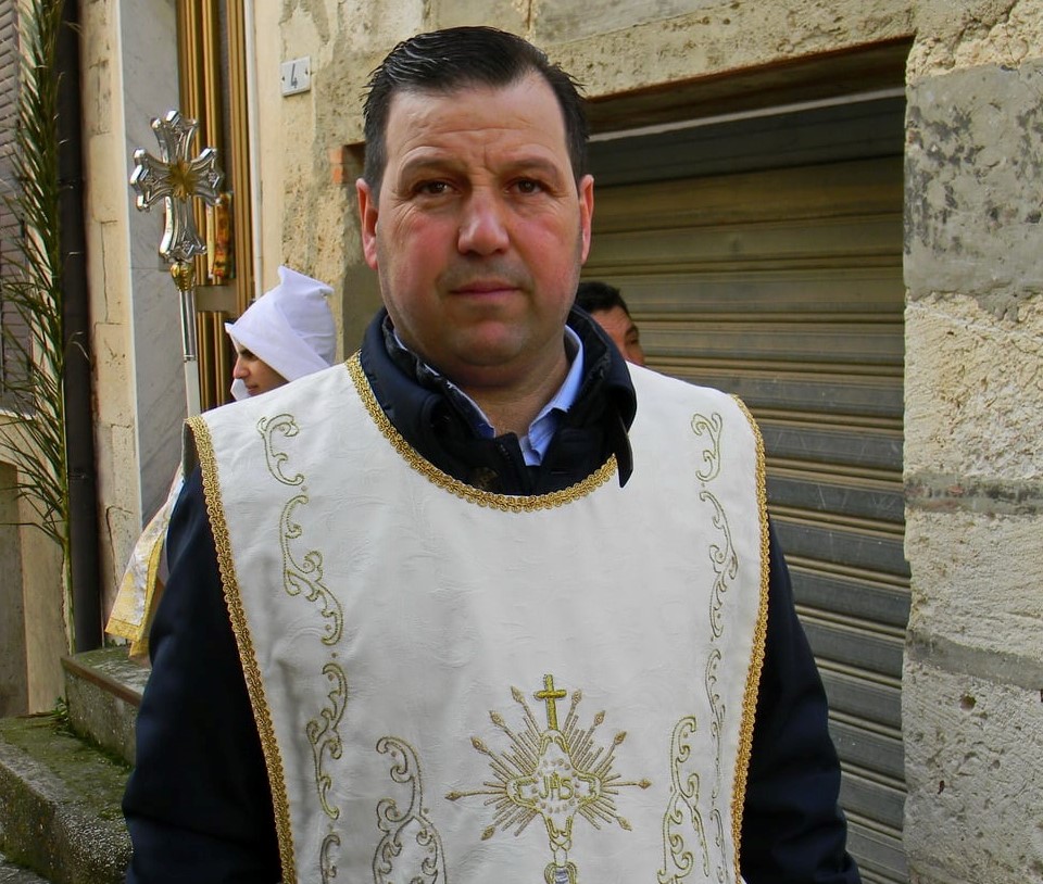 Mussomeli, cambio di guardia nella Confraternita  di San Giovanni: Vincenzo Bertolone Presidente.