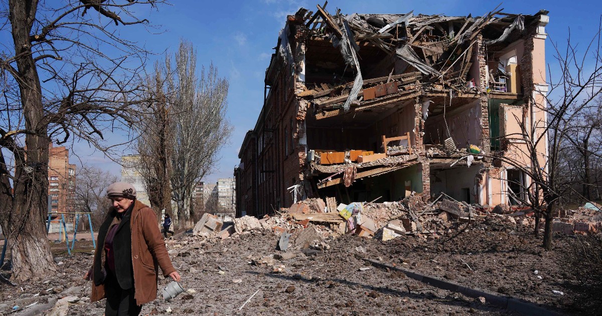 Guerra in Ucraina: Russia si ritira da Kiev e mostra le atrocità sui civili