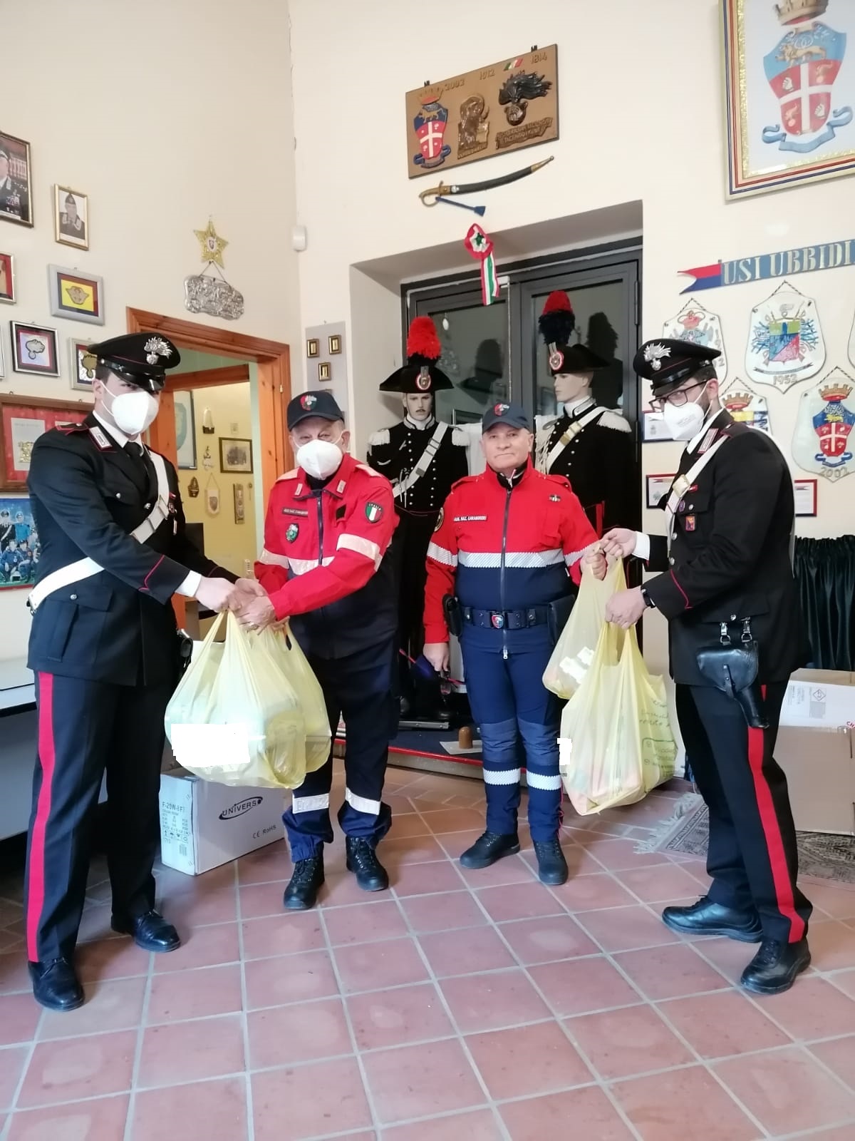 Associazione Nazionale Carabinieri. Le sezioni di Caltanissetta, Gela e Santa Caterina hanno aderito a raccolta farmaci e generi di prima necessità per Ucraina