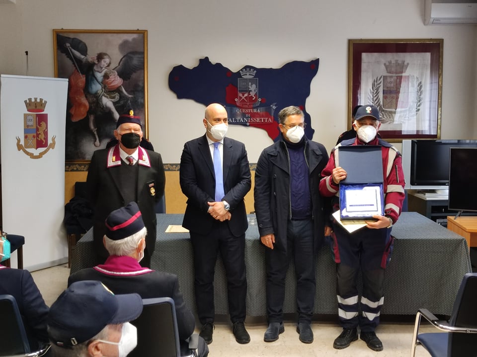 Caltanissetta, Protezione civile dell’ANPS riceve un “riconoscimento” da  Questore e ASP