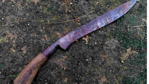 Sicilia, botte e colpi di machete a un giovane: arrestato 22enne