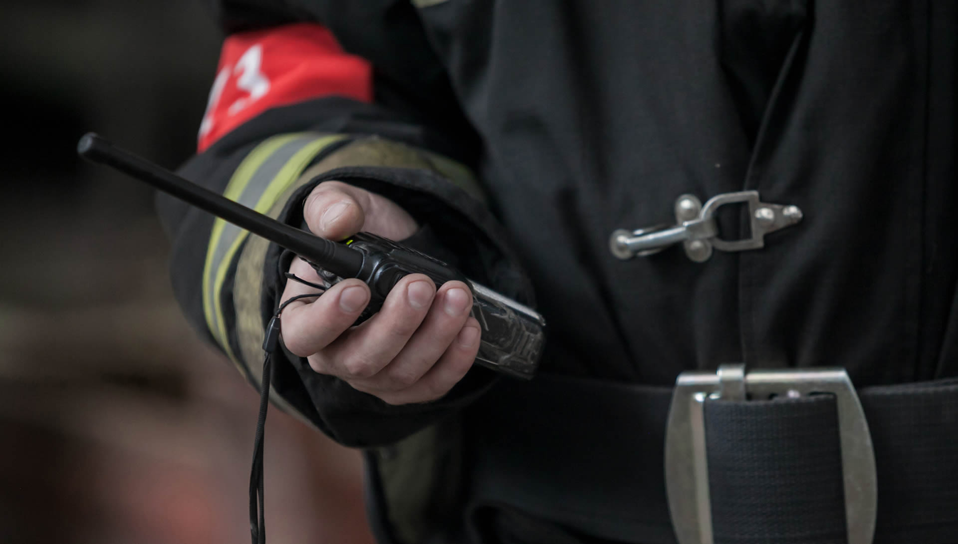 Spaccio stupefacenti. Usava ricetrasmittente sintonizzata su frequenze radio delle Forze dell’Ordine. Arrestato