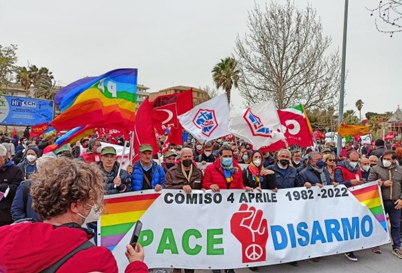 Marcia della pace a Comiso, in migliaia come 40 anni fa