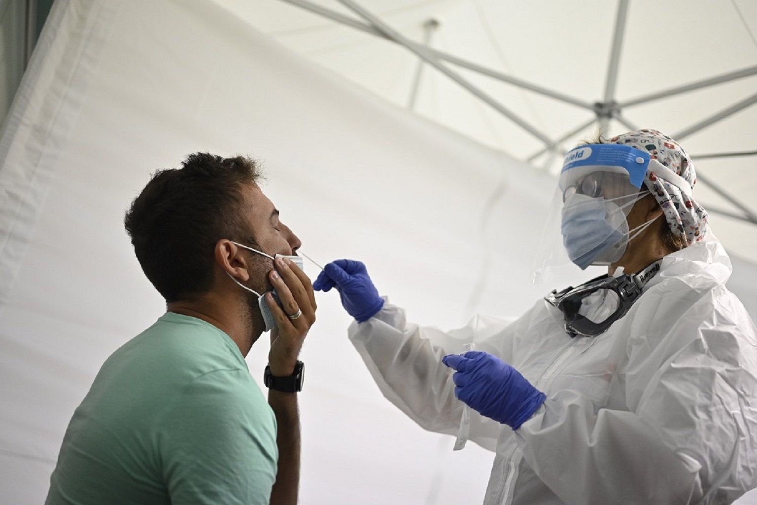 In Sicilia 6.550 nuovi casi di Covid e 25 decessi