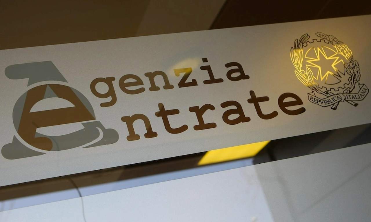 Agenzia delle Entrate, il 19 luglio apertura straordinaria del call center per assistenza sulla Dichiarazione Precompilata 2025