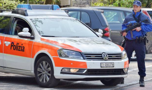 Svizzerra, terrappiattista no vax rapisce esperto di vaccini e finisce ucciso dalla polizia