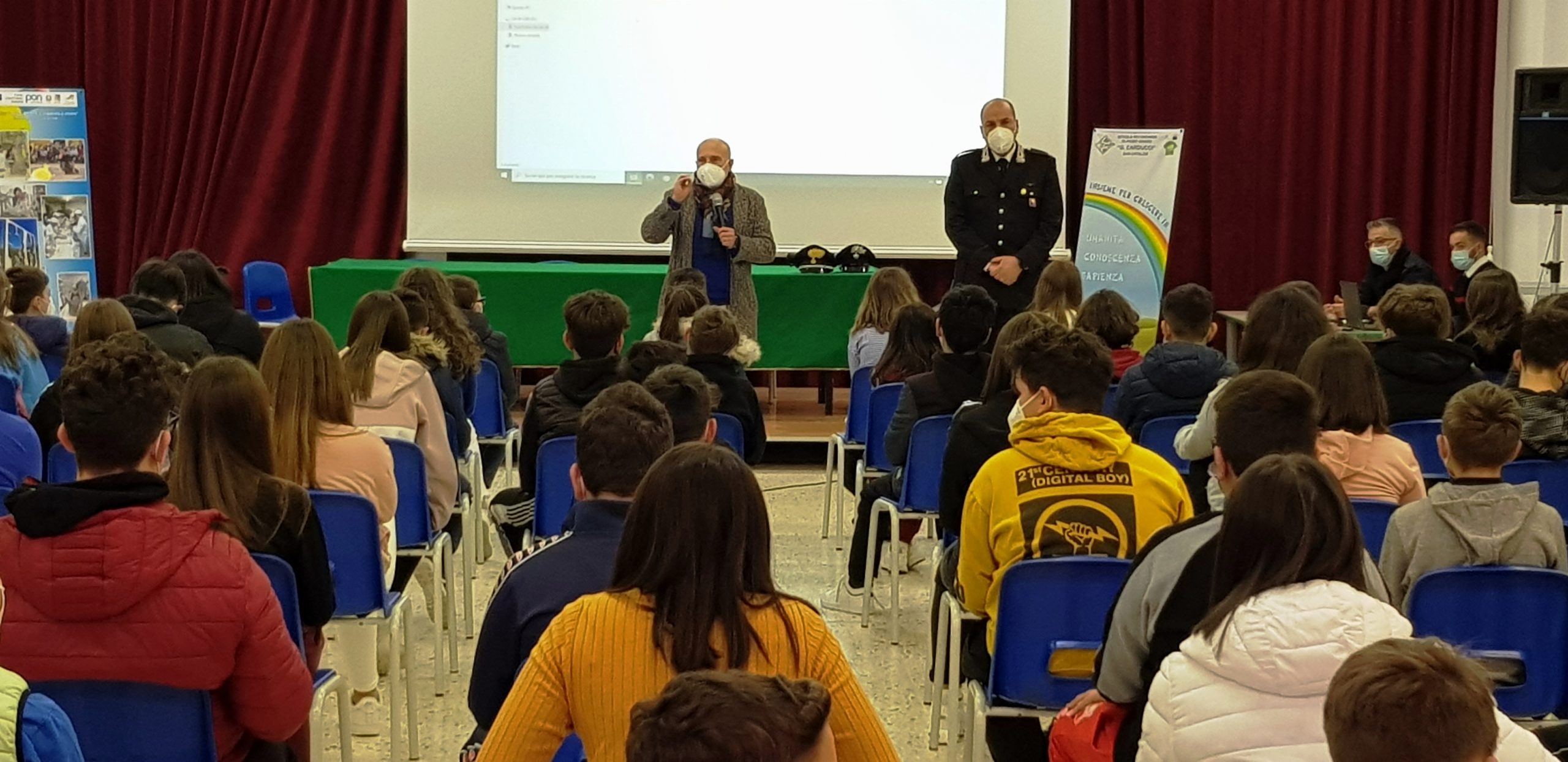 San Cataldo. L’Istituto “G. Carducci” incontra il Comandante della Tenenza dei Carabinieri