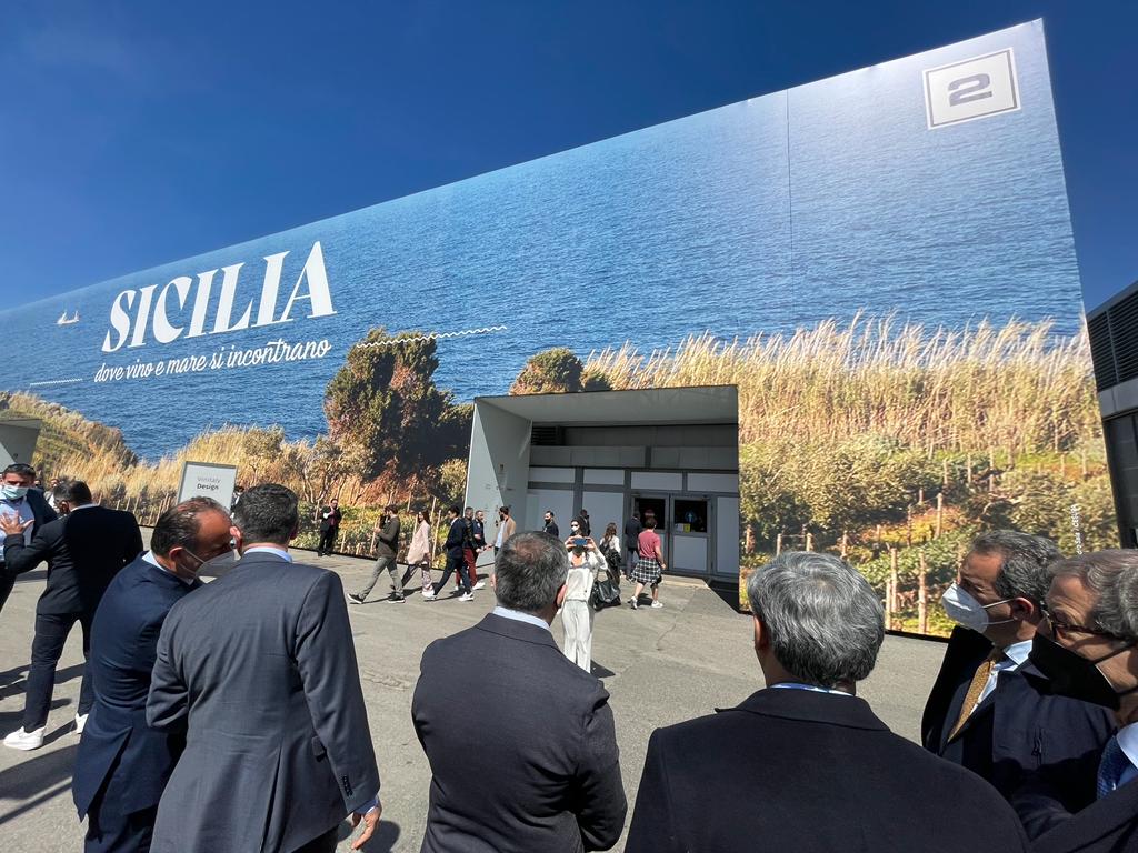 Sicilia protagonista al Vinitaly 2022: tra stime di crescita e previsioni di nuovi costi