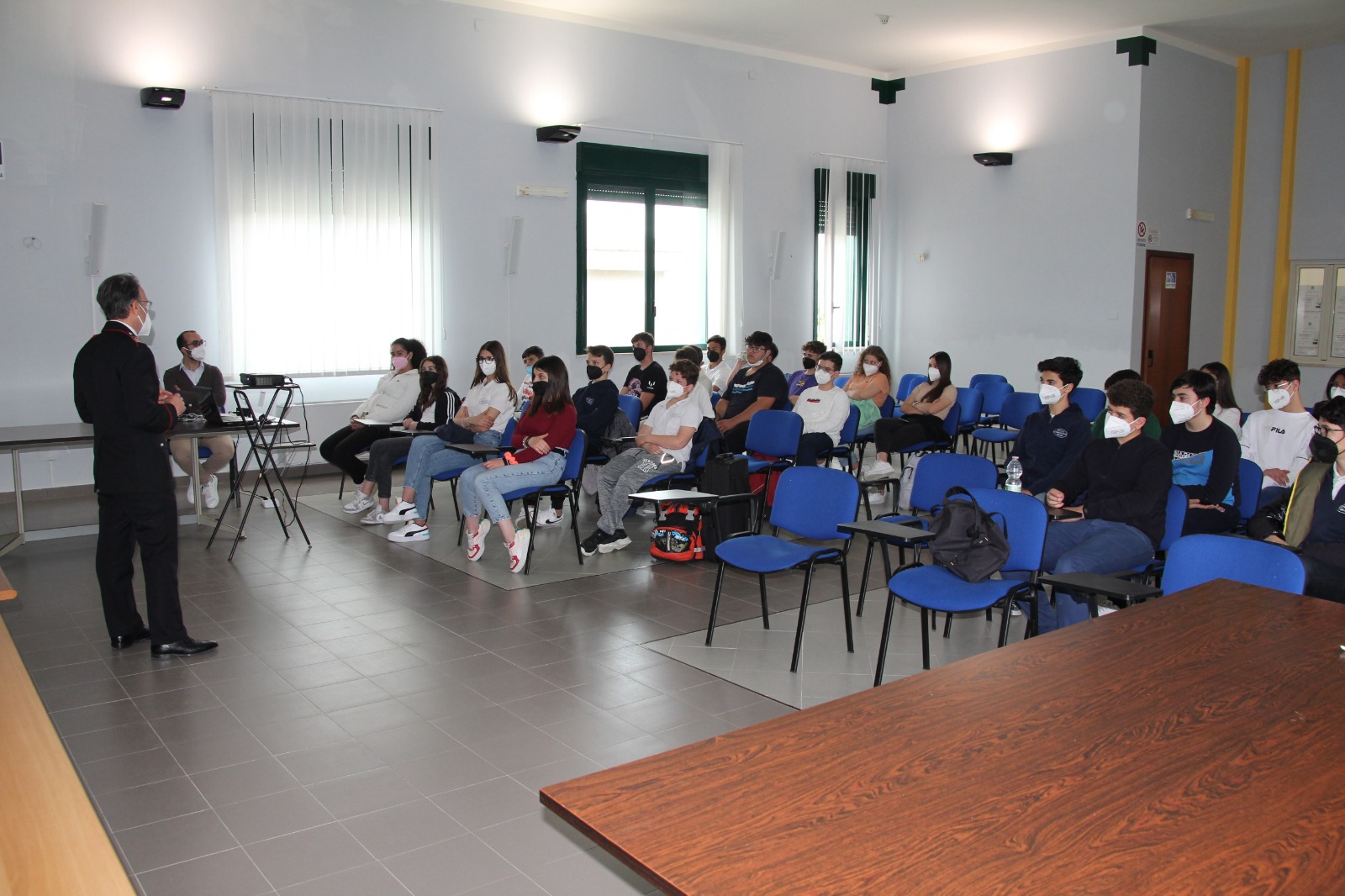 Milena, incontro formativo e informativo delle Forze dell’ordine con i ragazzi scuola media