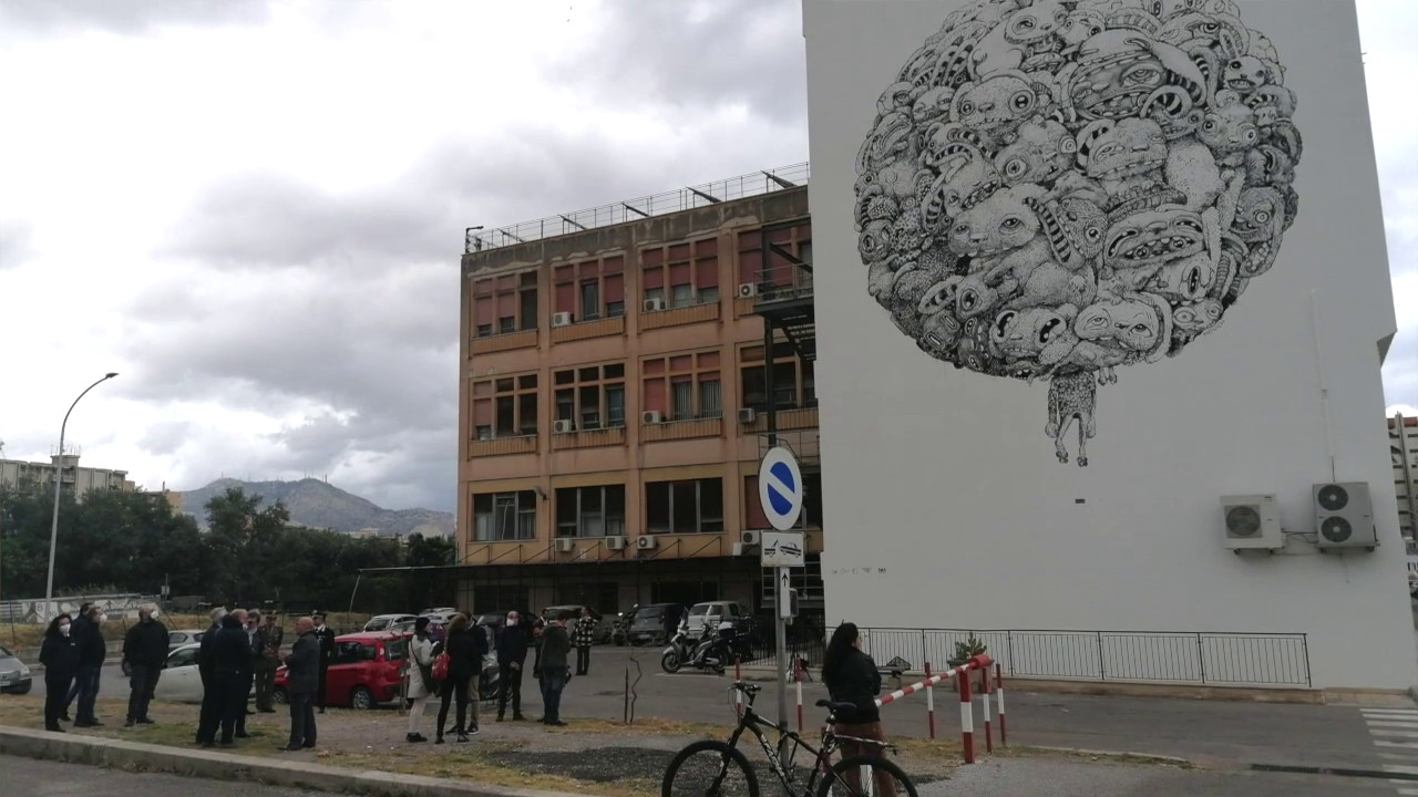 Un murale Mangia-Smog tra i viali dell’Università di Palermo