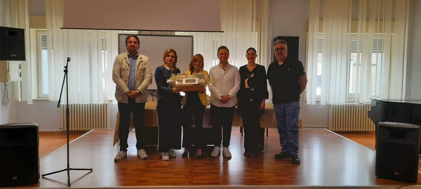 Ragazzi Istituto “L. Da Vinci” Mussomeli e laboratorio “Le mani in pasta – dal grano al pane”