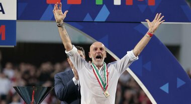 Scudetto Milan: rubata medaglia Pioli; Lega A, ‘te la ridiamo’