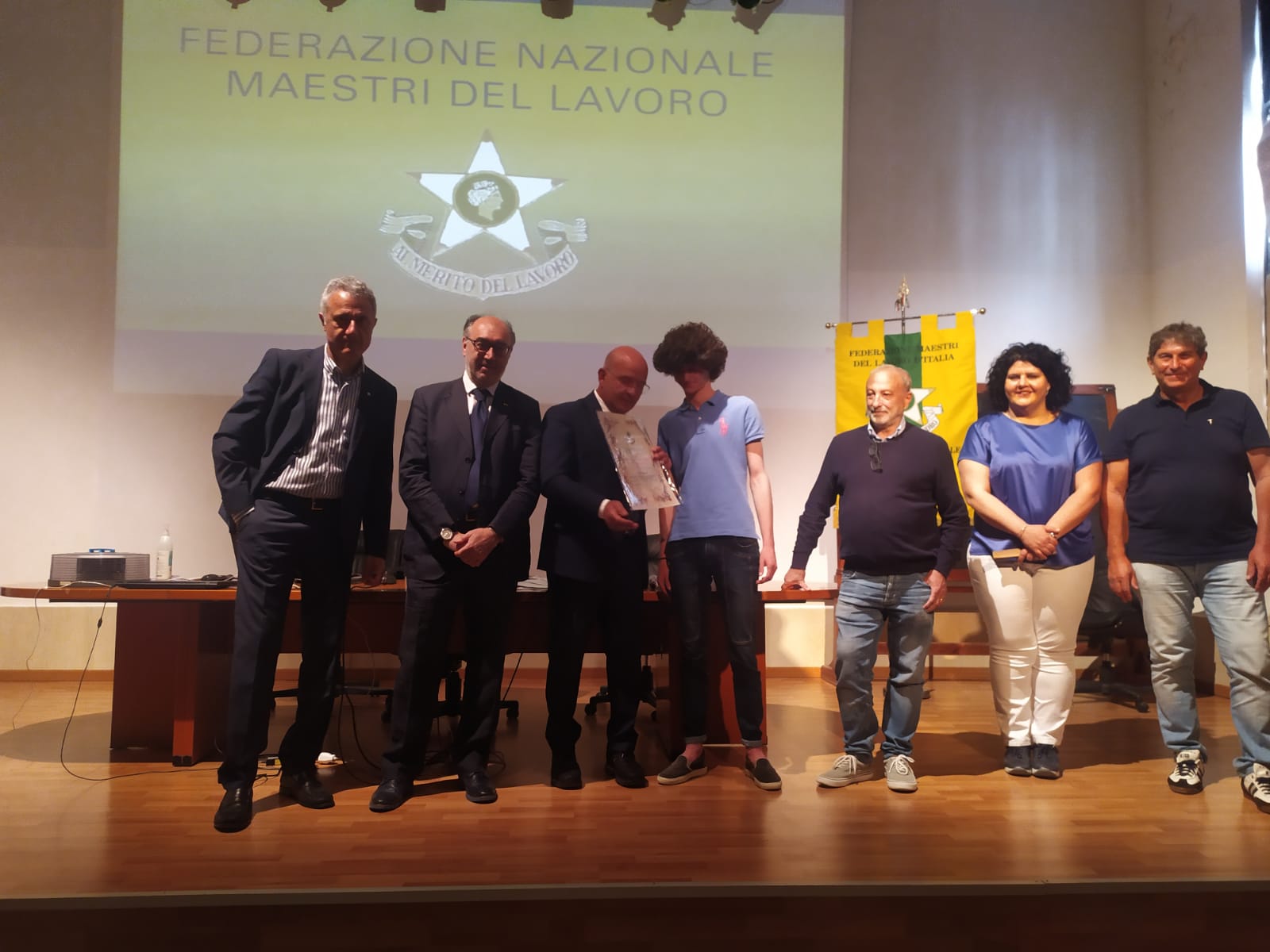 Caltanissetta. Incontro degli studenti Istituto “Itet Rapisardi – Da Vinci” con la “Federazione Nazionale Maestri del Lavoro”
