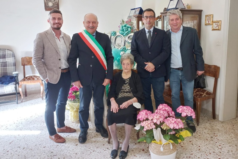 Sicilia, Paceco: festeggiati i 109 anni di ‘nonna’ Maria