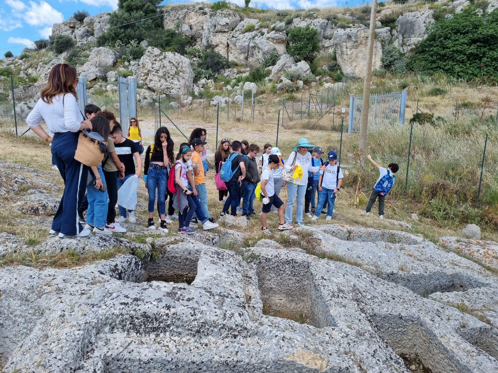Progetto “A scuola di Archeologia”: gli alunni dell’Istituto Comprensivo “A. Caponnetto” di Caltanissetta  archeologi per un giorno a Gibil Gabib