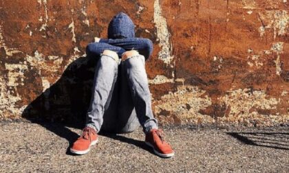 Italia, colpi e frustate per i “brutti voti”: genitori condannati a risarcire i figli con 20mila euro