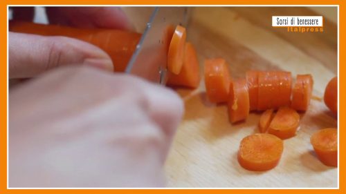 Sorsi di benessere – Mela e carota per un succo alleato della pelle