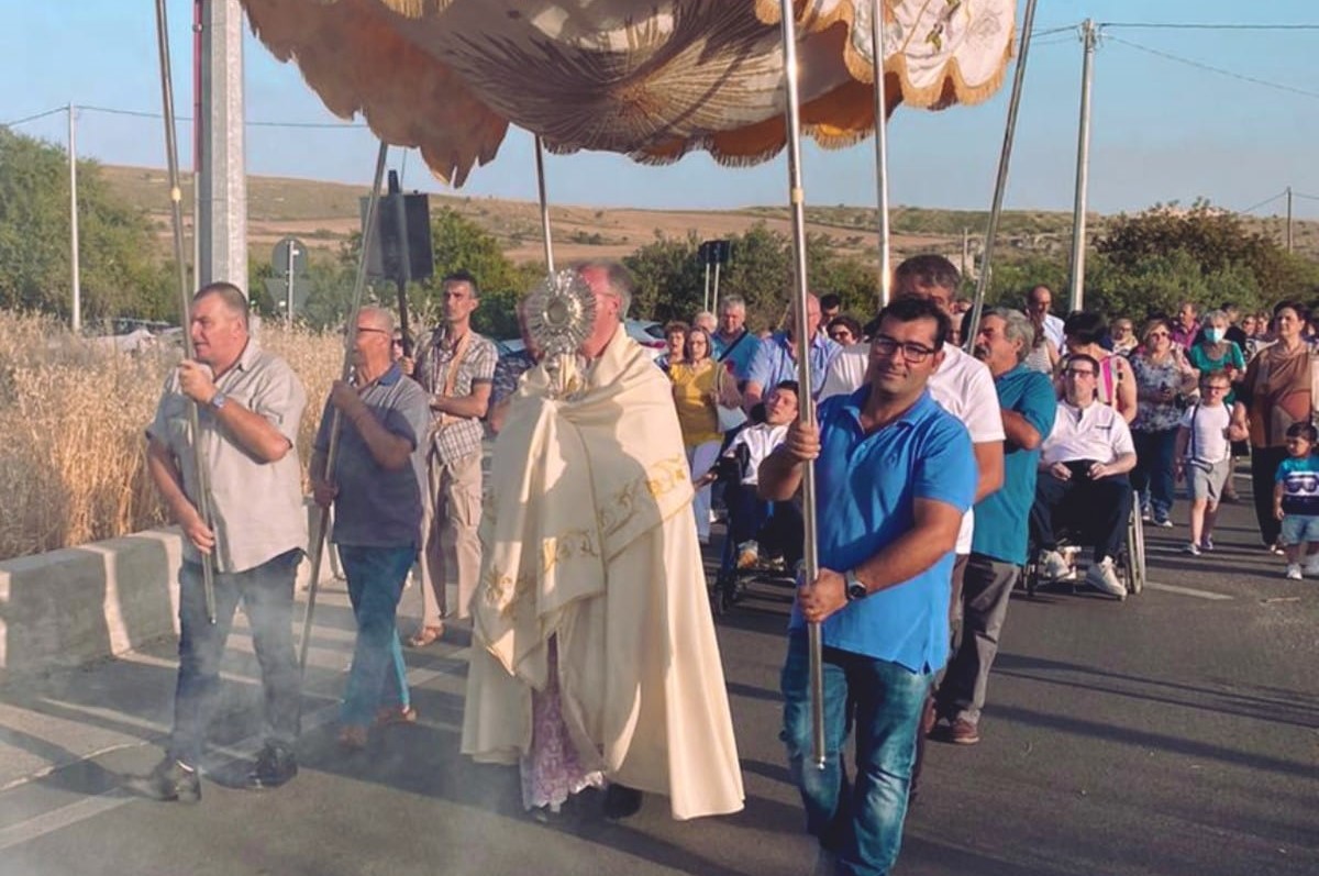 San Cataldo, Corpus Domini a Roccella con grande partecipazione di fedeli