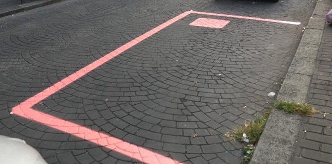 San Cataldo. Tornano le strisce rosa. Il sindaco: “La nostra è una Città a misura di mamma e di donna”