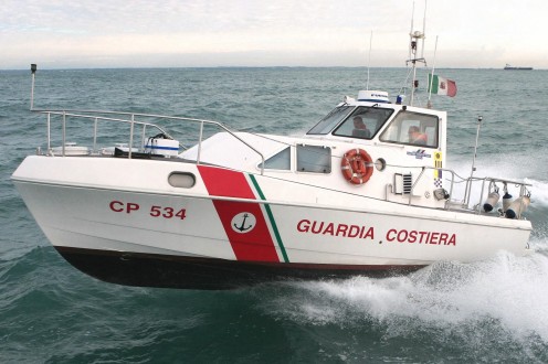 Gommone in avaria, sei turisti inglesi sono stati soccorsi dalla Guardia Costiera