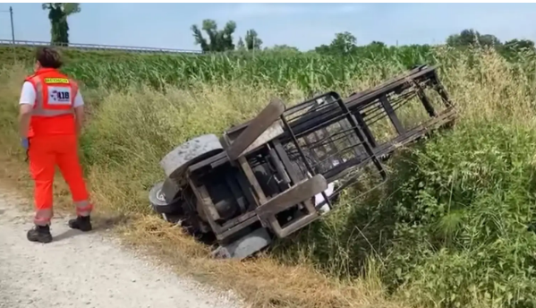 Italia, 12enne muore schiacciato dal muletto che stava guidando
