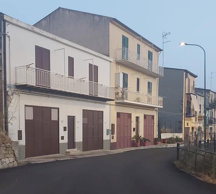 Sutera. Asfaltate alcune vie principali del centro abitato