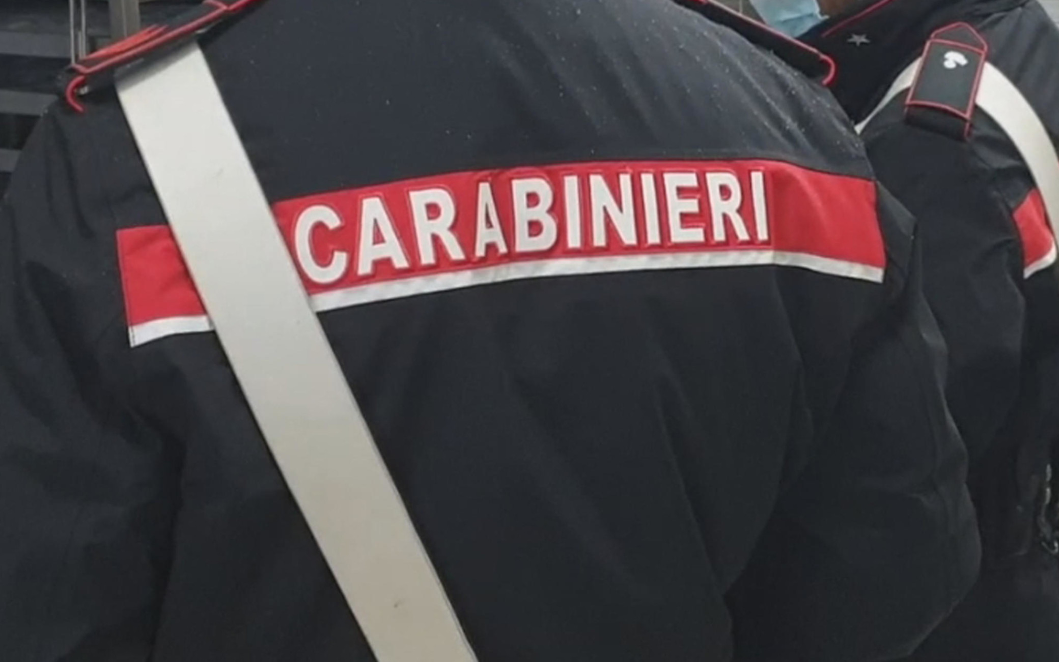 Tenta di superare l’esame per la patente in maniera fraudolenta: arrestato giovane di 23 anni