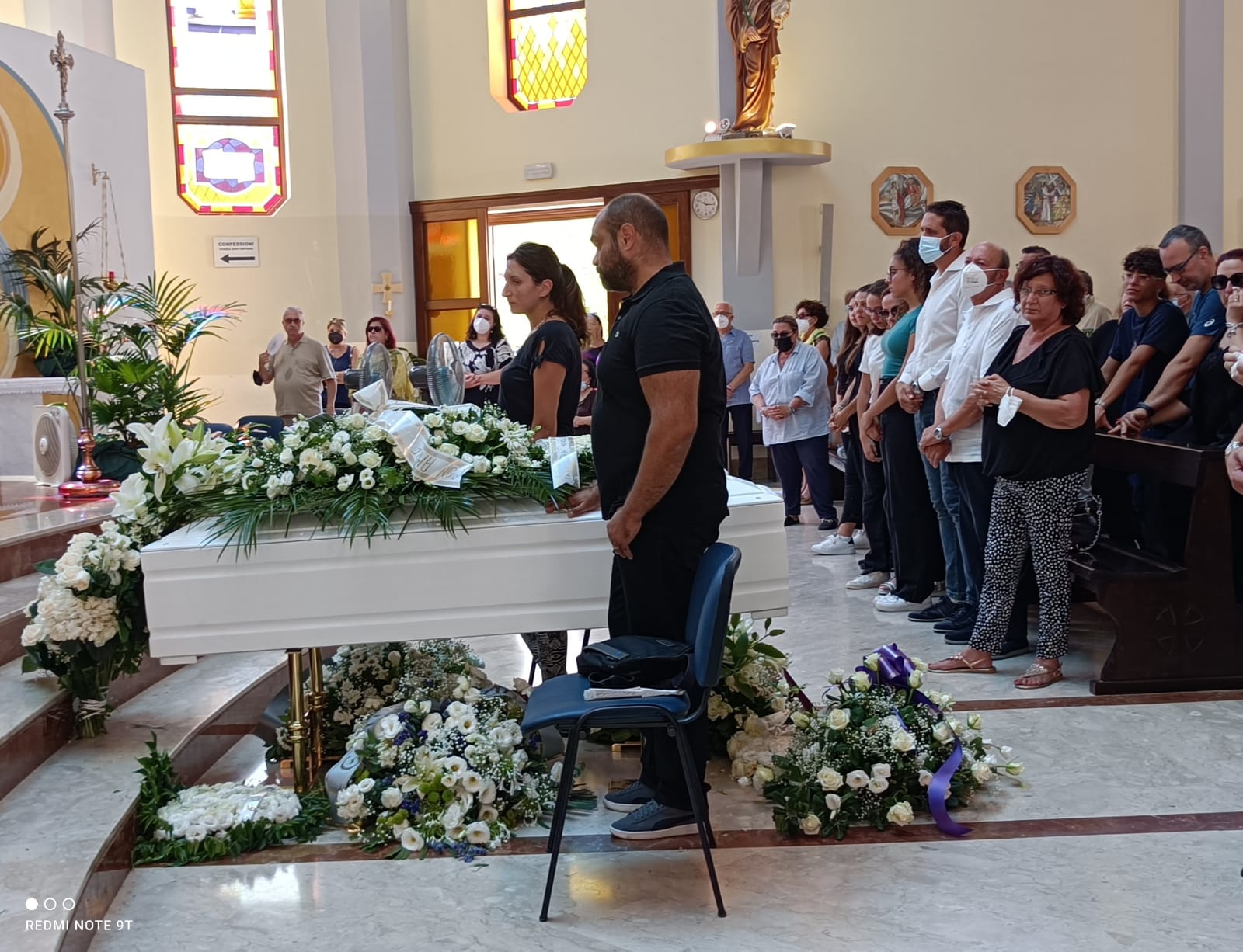 Folla ai funerali del bimbo  morto a Sharm El Sheik. Parroco: “Andrea ci insegna solidarietà”