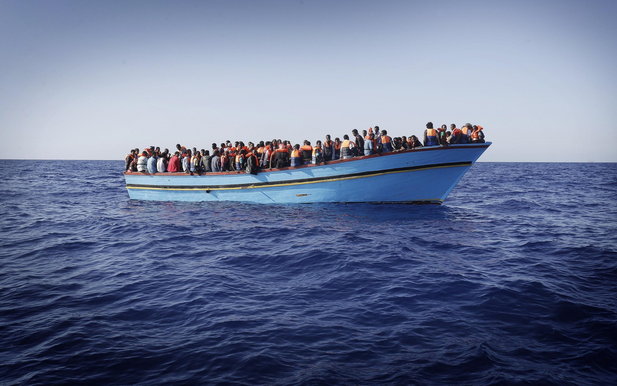 Migranti: sbarcano in 110 a Lampedusa, hotspot torna pieno